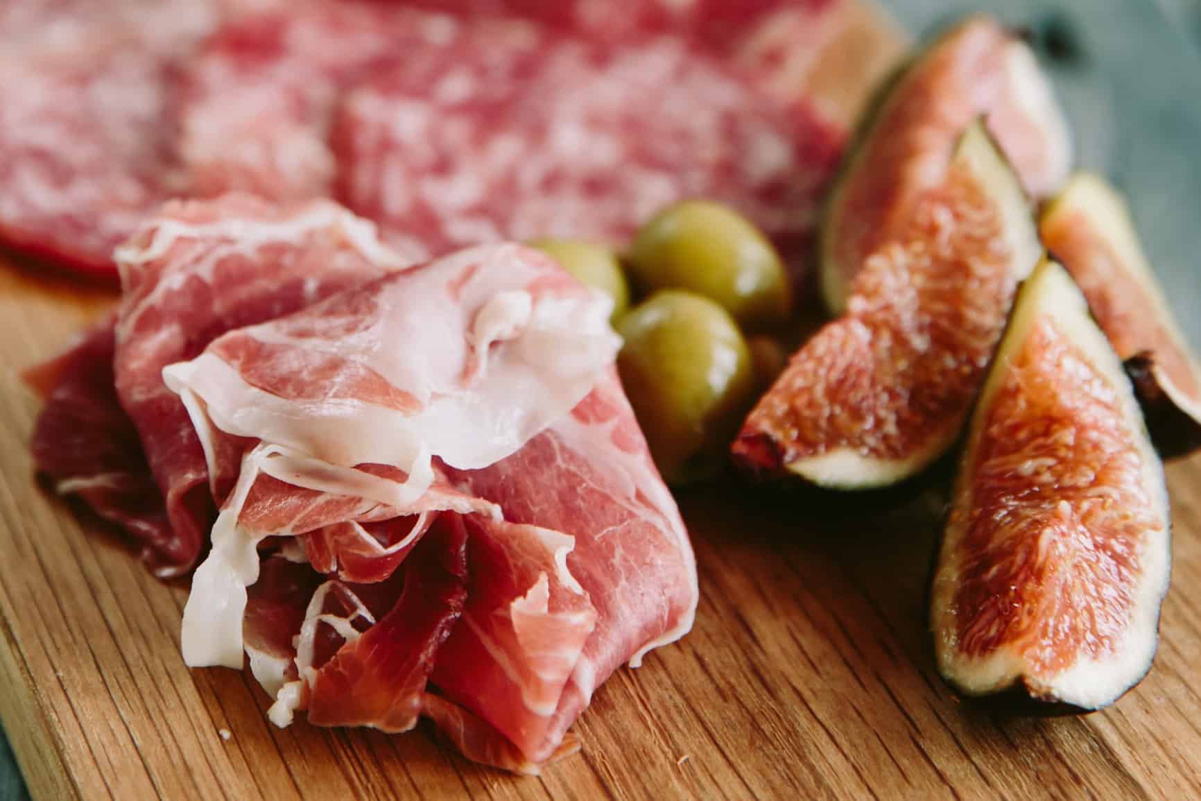 https://www.cucina-e-piacere.fr/wp-content/uploads/2025/09/ITA_Mar_Blog_HowtoCharcuterie-min-1.jpg